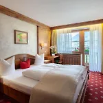 Apartahotel Koenig 4*